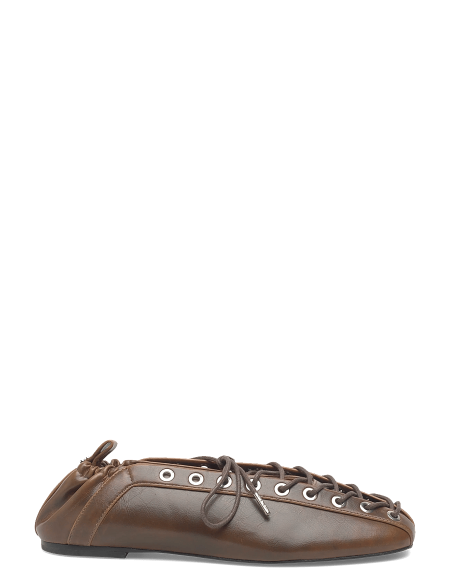 Ganni - Eyelets Lace Up Ballerina Crinkle Oleatex - besondere anlässe - brown - 1