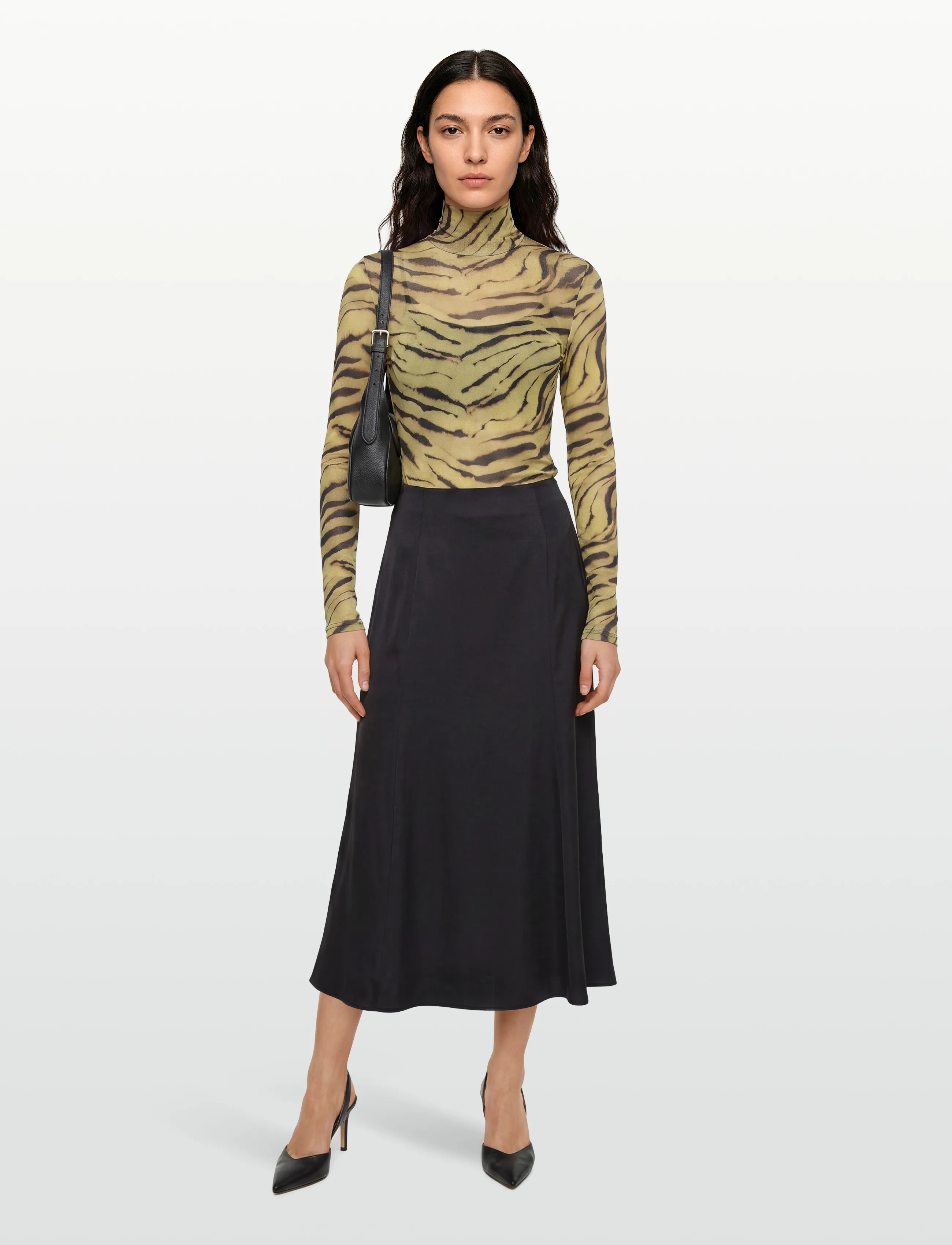 Ganni Printed Shiny Jersey Turtleneck, Kvinder, Printet Rullekrave Top, Kakigrøn, Str: 36