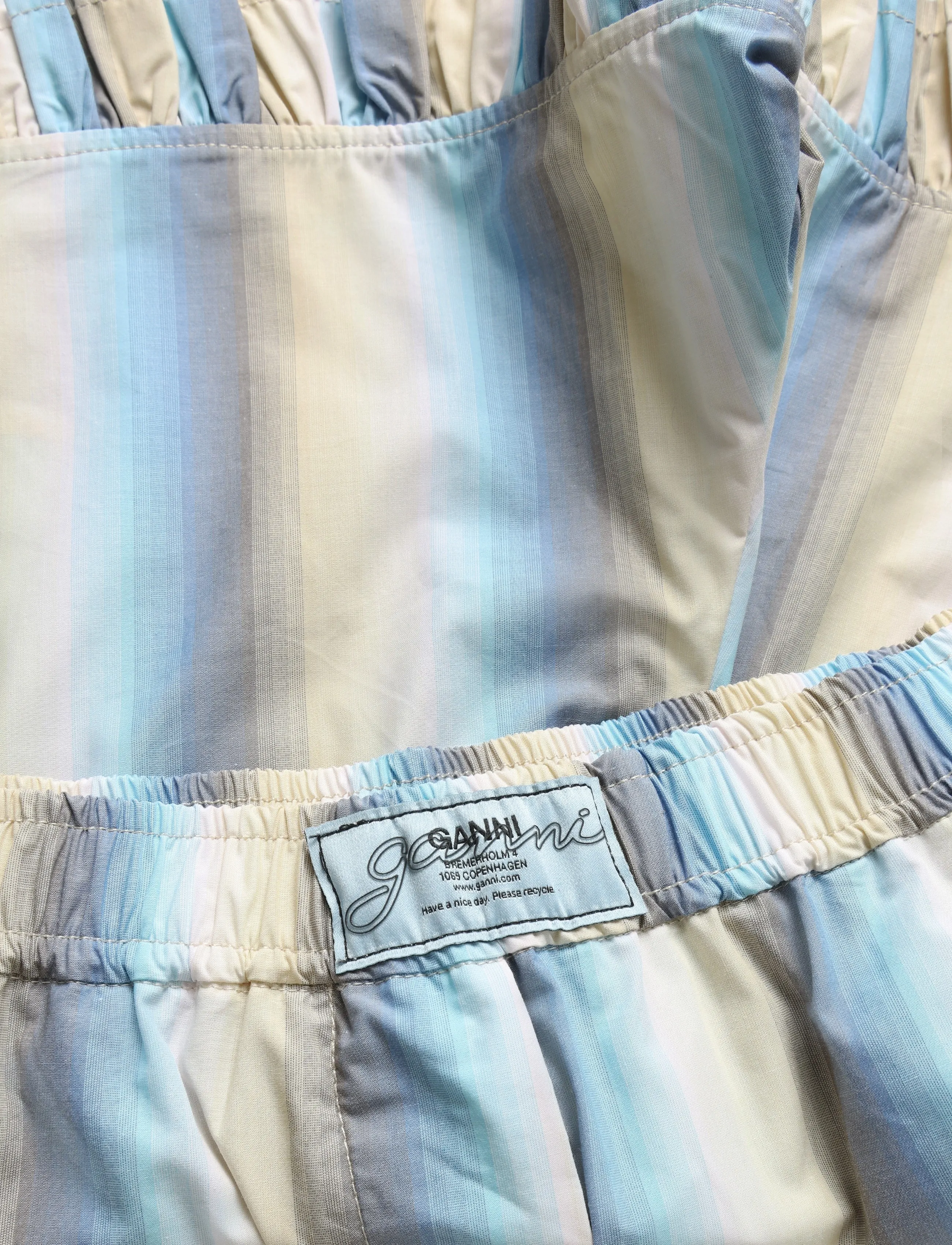 Ganni - Multicolour Ombre Stripe Ruffle Shorts - multicolored - 2
