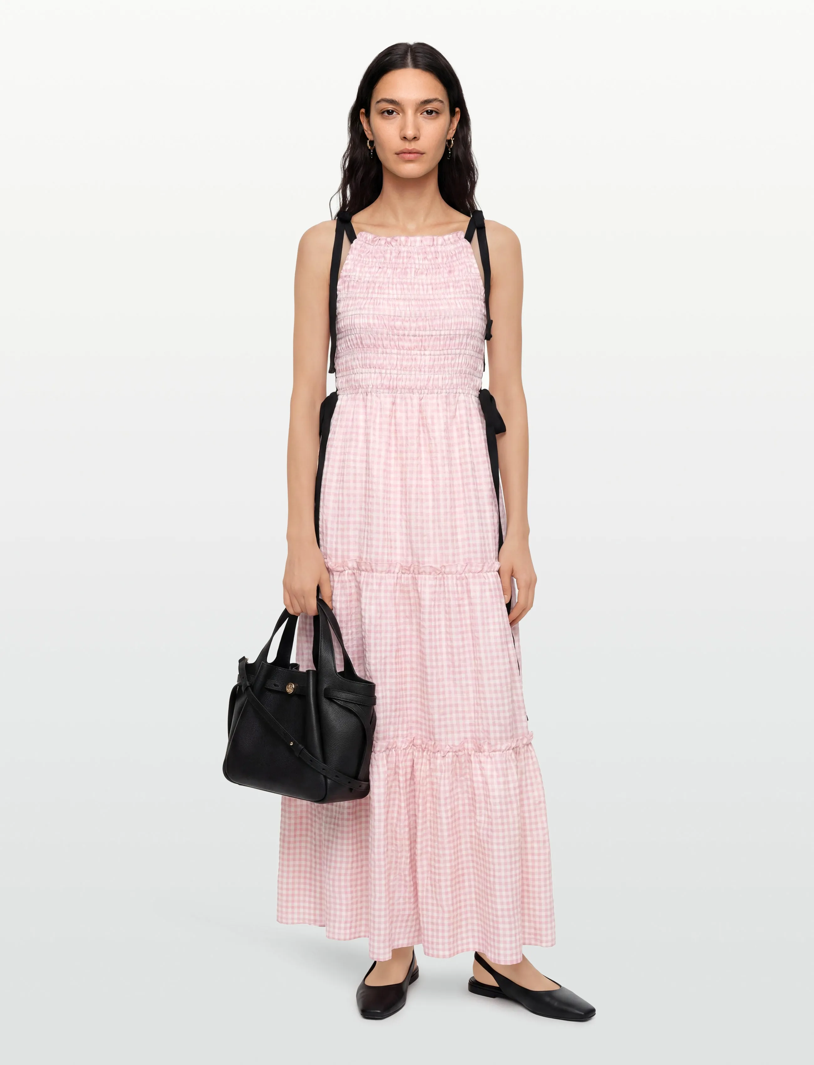 Ganni Smocked Tiered Dress, Kvinder, Smock Lagdelt Gingham Maxikjole, Pink, Str: 36