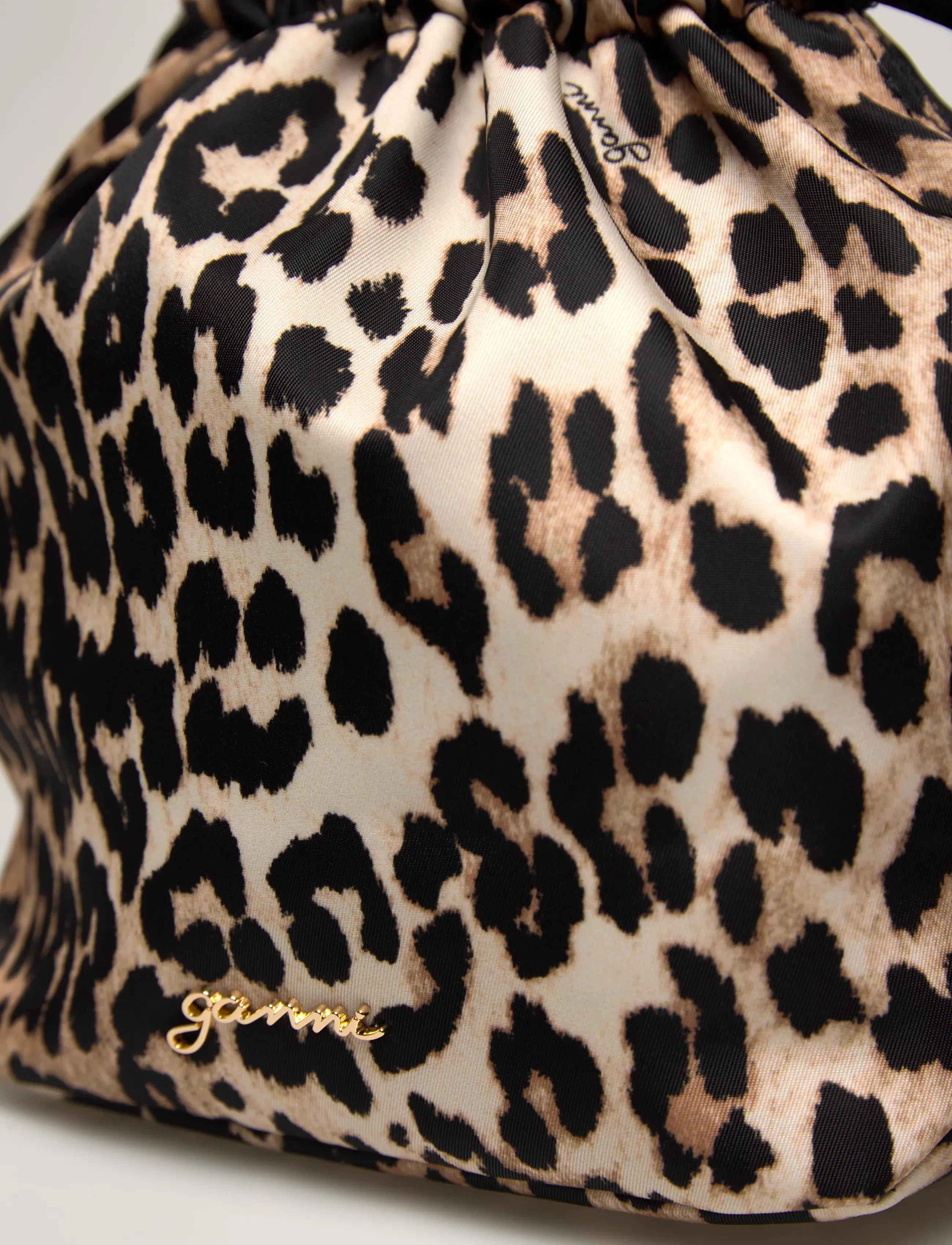 GANNI - Pouch Printed Nylon - bucket bags - almond milk - 4