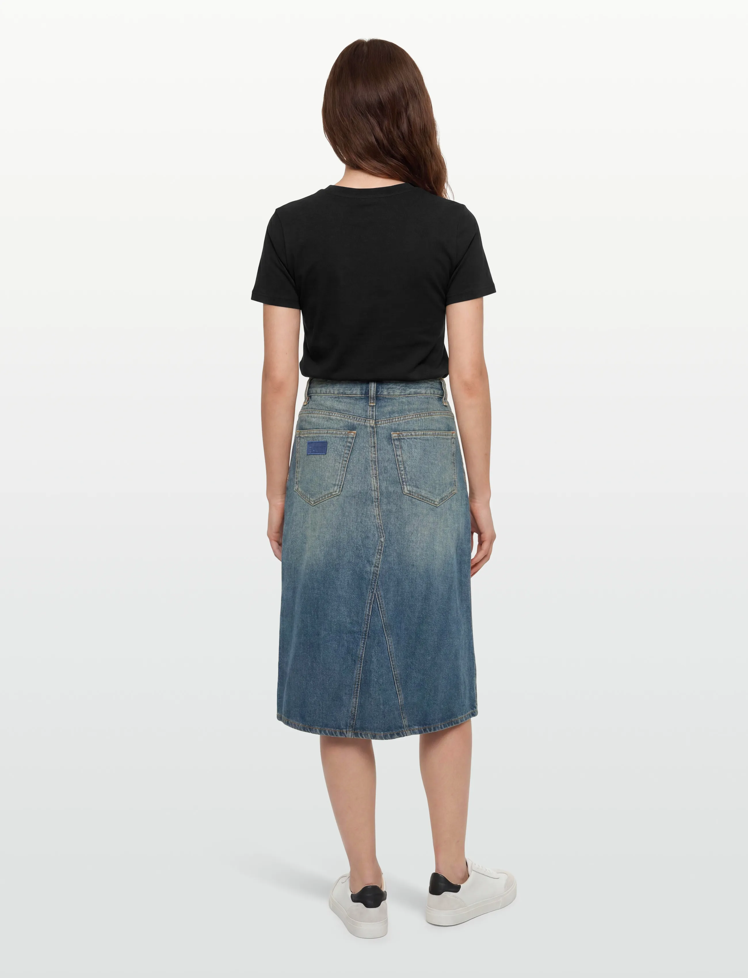 GANNI - Heavy Washed Denim Midi Skirt - denimnederdele - mid blue vintage - 3