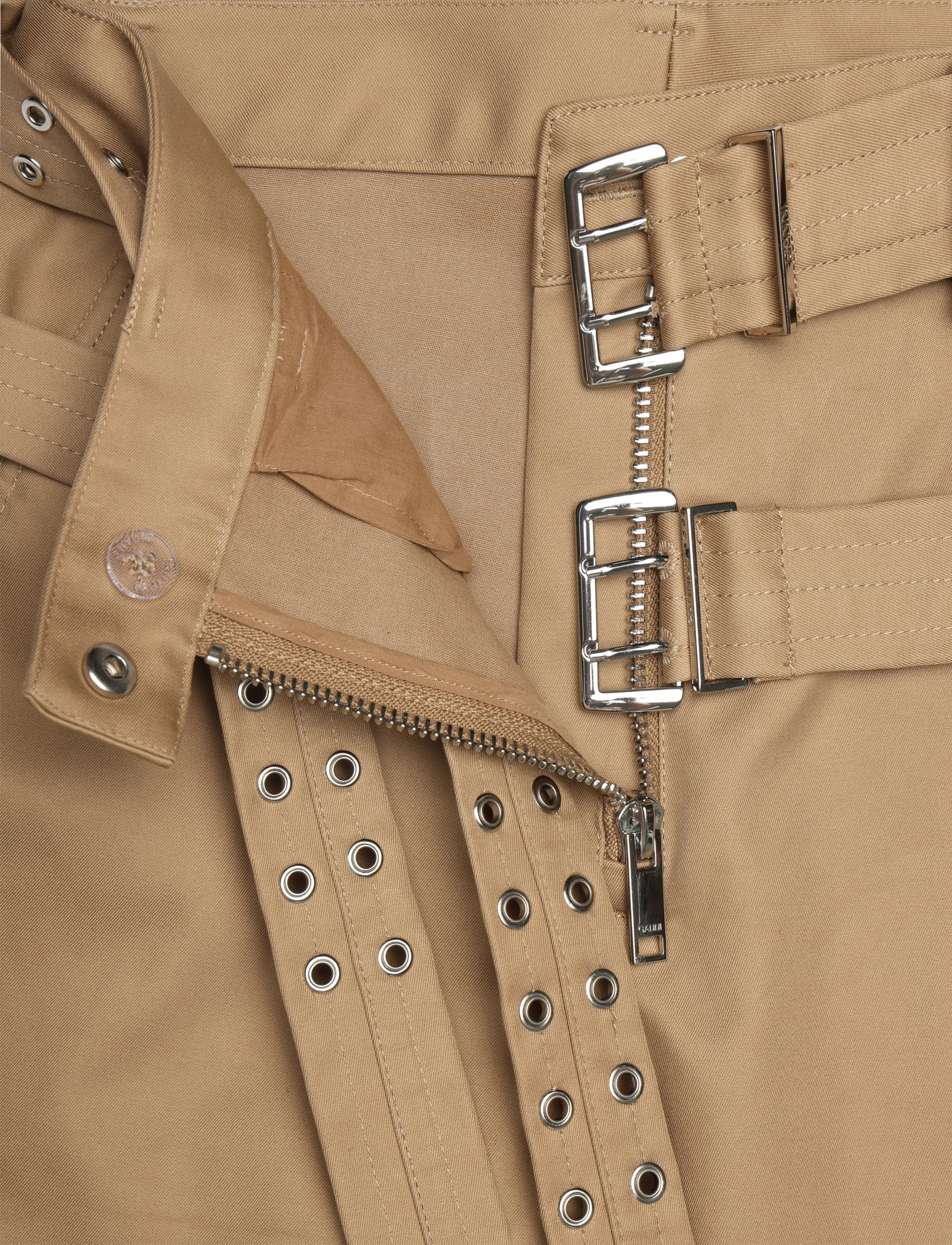 GANNI - Bonded Cotton Belt Shorts - tiger's eye - 3