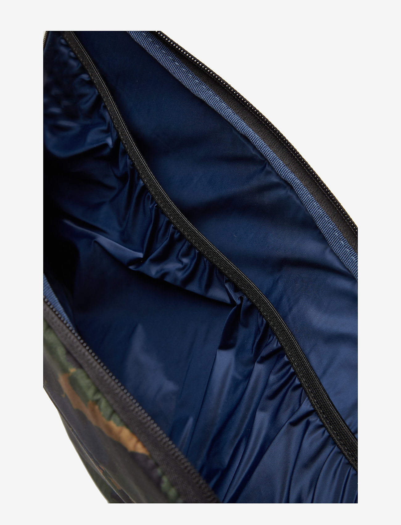 Ganni - Tech Fabric - kalamata - 3