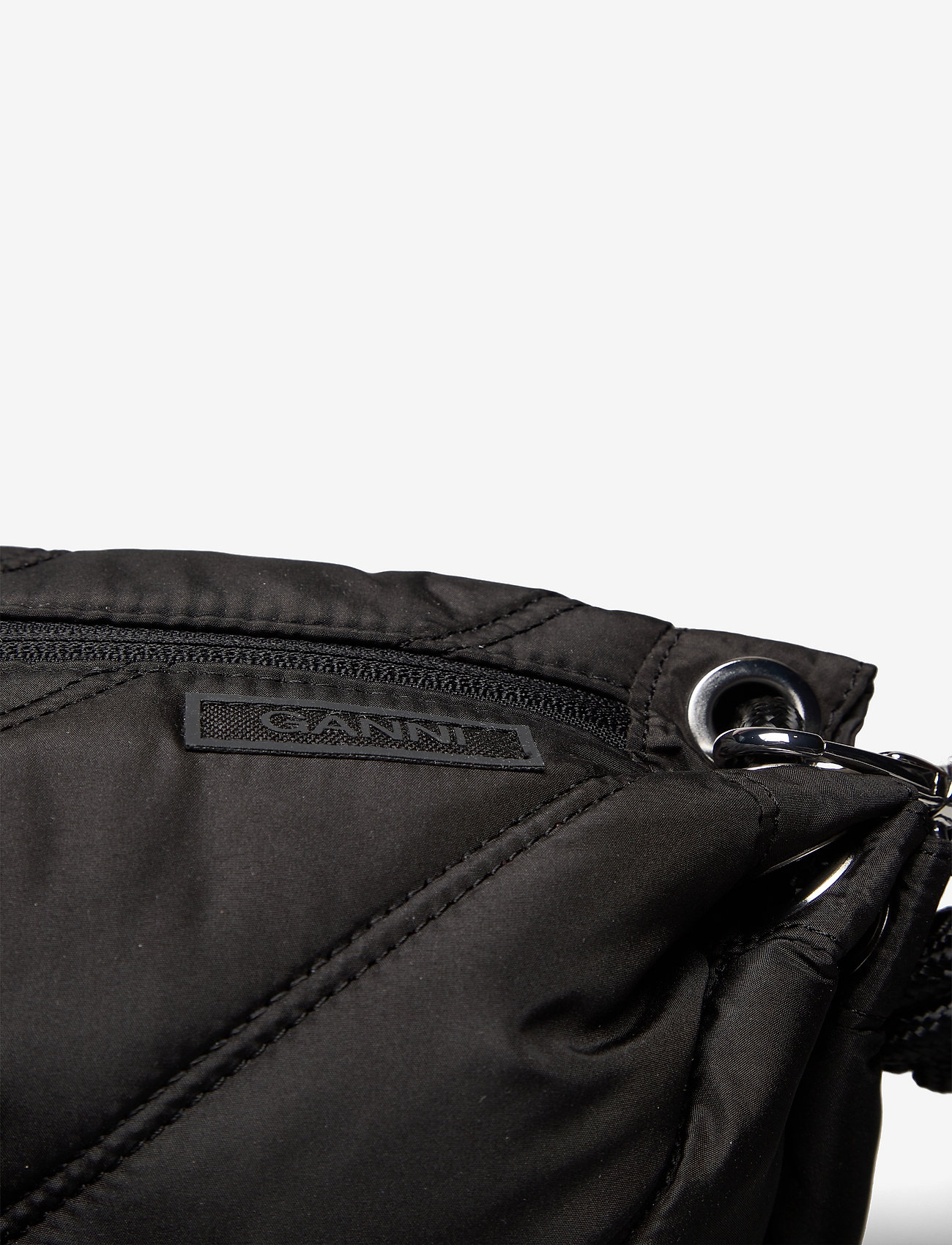 Ganni - Quilted Recycled Tech Small Duffle Bag - black - 3