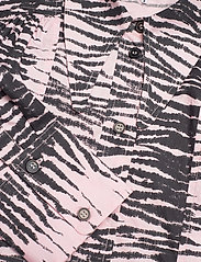 Ganni - Printed Cotton Wide Shirt Dress - skjortklänningar - light lilac - 2