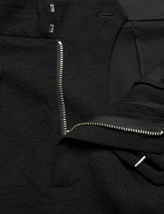 Ganni - Drapey Structure Belt Wide Shorts - casual shorts - black - 3