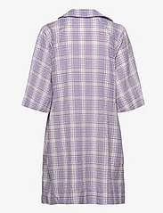 Ganni - Seersucker Check Mini Wrap Dress - omlottklänningar - check persian violet - 1