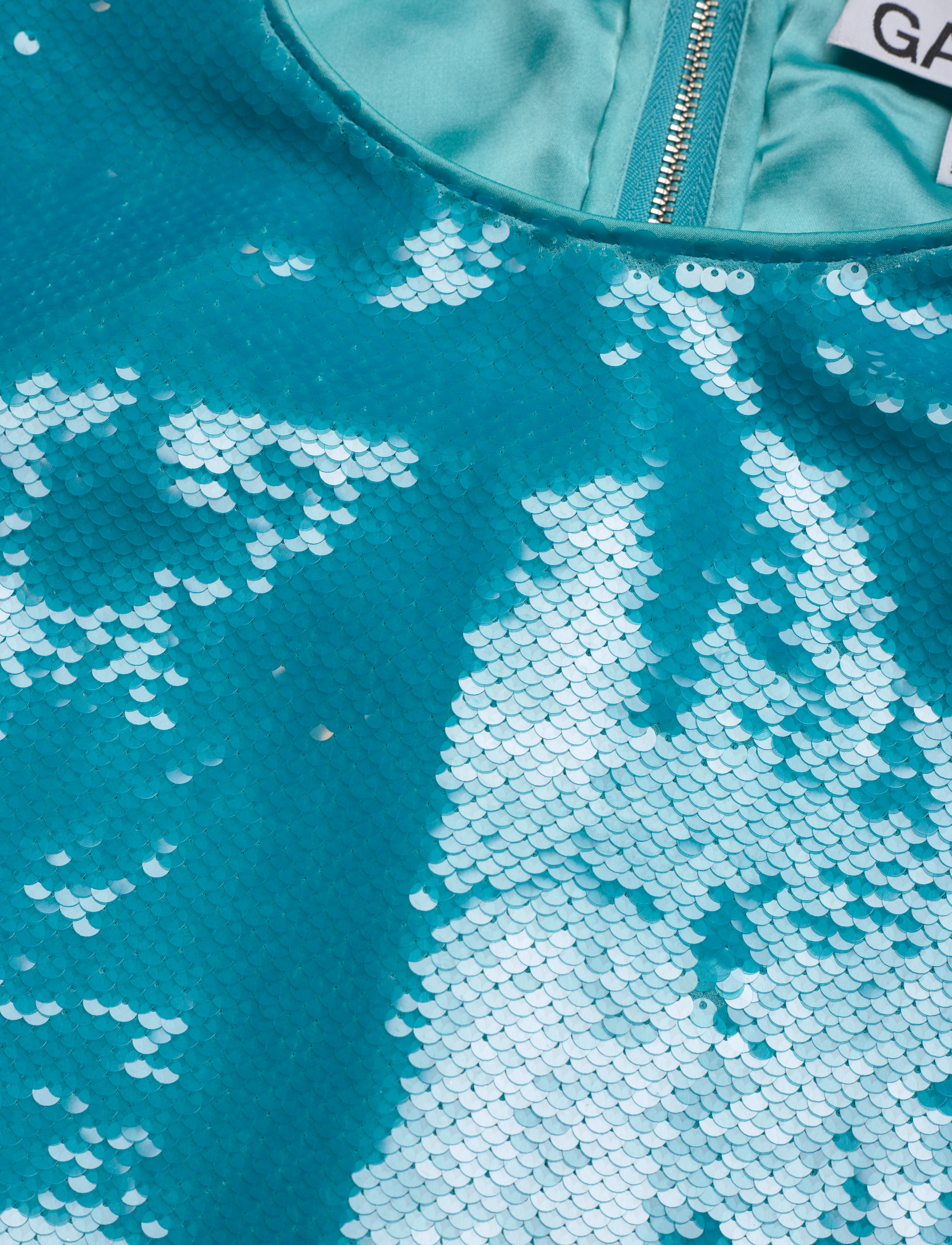 Ganni - Sequins - langærmede bluser - blue curacao - 2