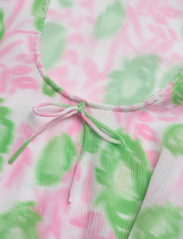 Ganni - Pleated Georgette - blouses korte mouwen - pink tulle - 2