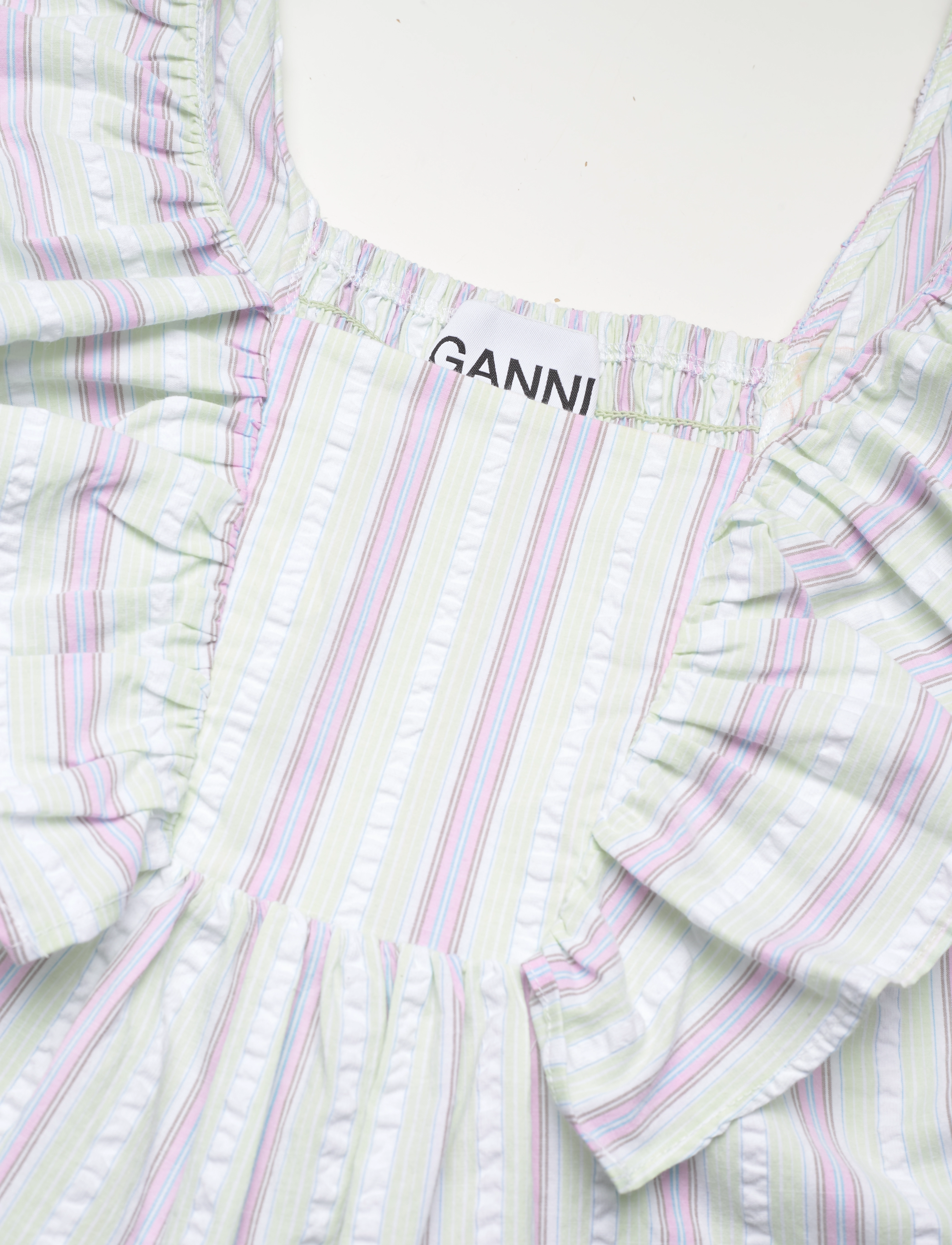 Ganni - Stripe Seersucker Ruffle Blouse - mauve chalk - 2