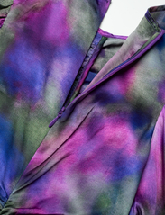 Ganni - Silk Stretch Satin - festtøj til outletpriser - simply purple - 3