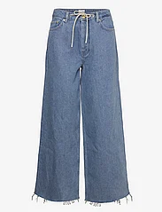 Ganni - Heavy Denim Wide Drawstring Jeans - hosen mit weitem bein - light blue stone - 0