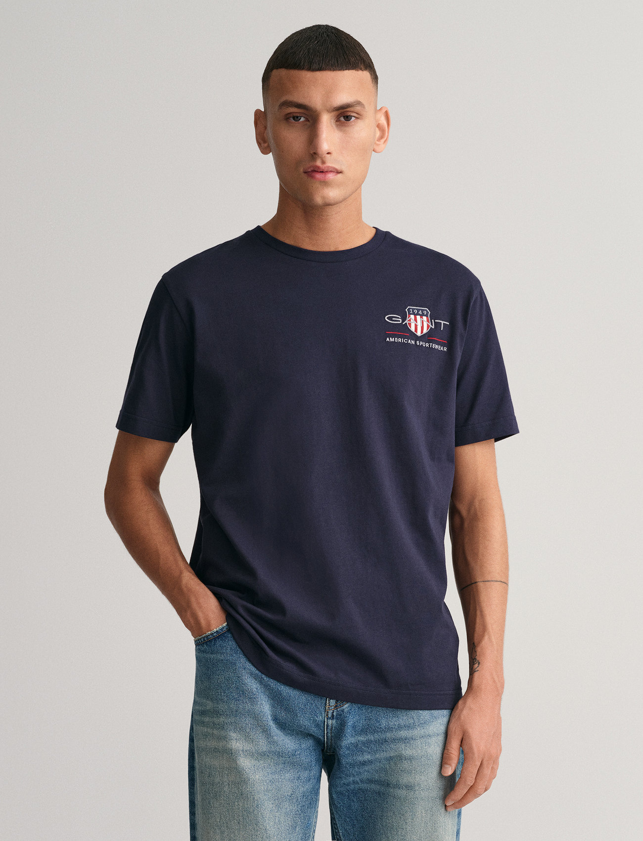 GANT Archive Shield T-Shirt - Navy - S 2