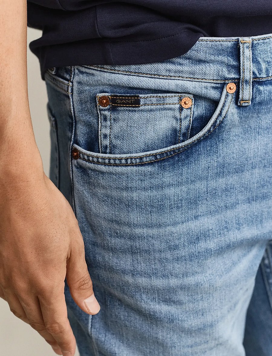 Gant - Classic Slim Denim Jeans - slim fit jeans - semi light blue worn in - 1