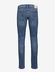 GANT - MAXEN ACTIVE-RECOVER JEANS - slim jeans - mid blue broken in - 2