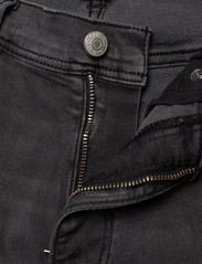 GANT - MAXEN ACTIVE-RECOVER BLK JEANS - slim jeans - black worn in - 4