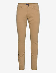 GANT - D1. TAPERED SATIN JEANS - tapered jeans - dark khaki - 0