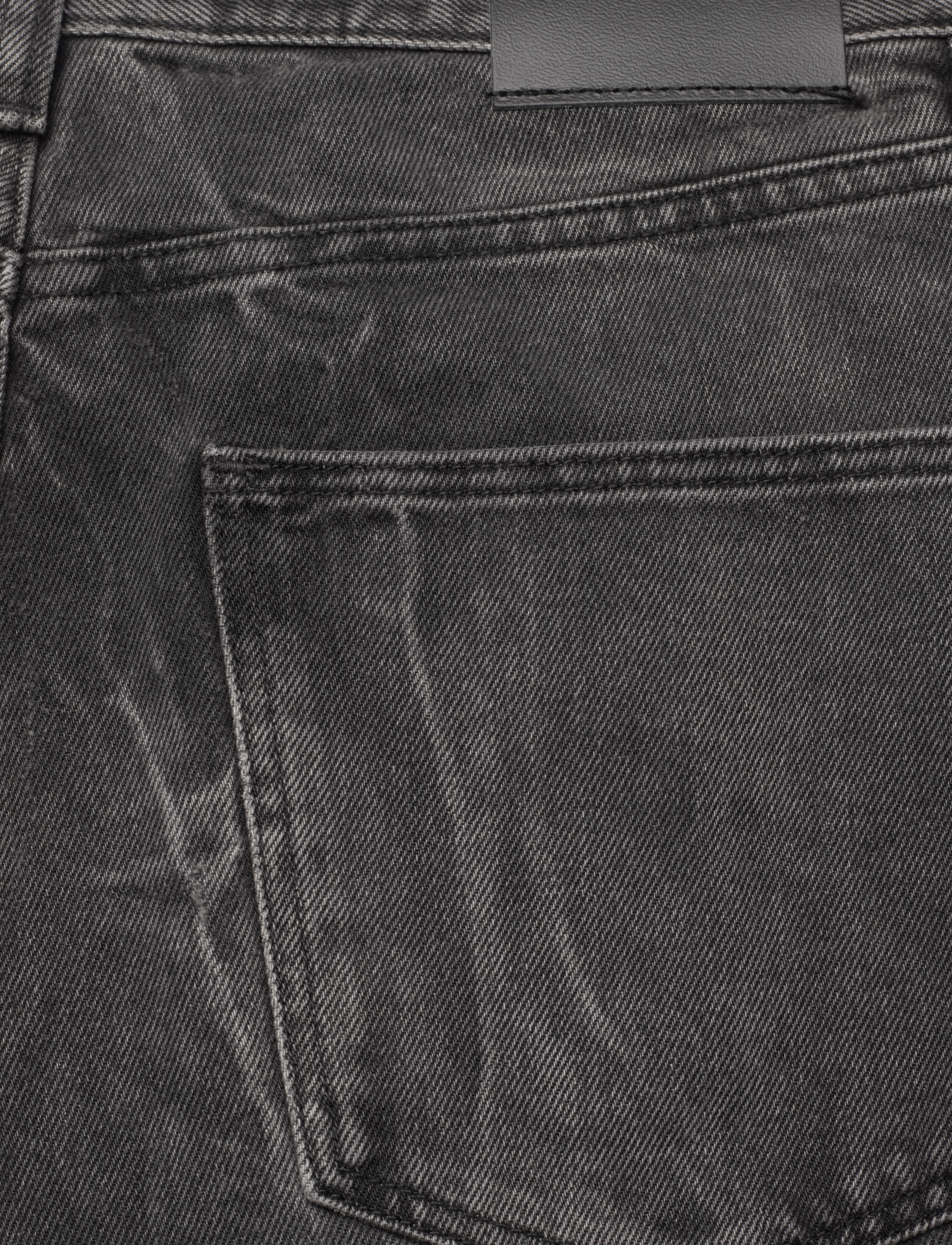 GANT - D1. HAYES VINTAGE WASH DENIMS - black worn in - 4