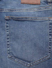 GANT - REGULAR GANT JEANS - tavalised teksad - mid blue worn in - 8