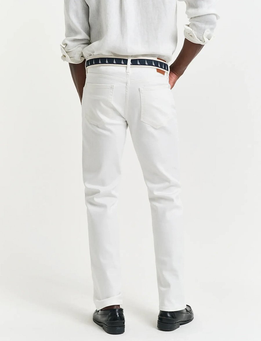 Gant - REG WHITE JEANS - regular jeans - eggshell - 2