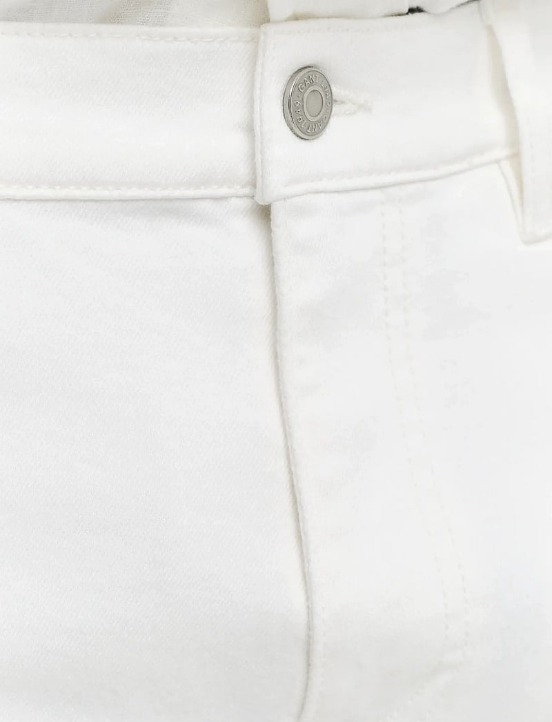 Gant - REG WHITE JEANS - regular jeans - eggshell - 4