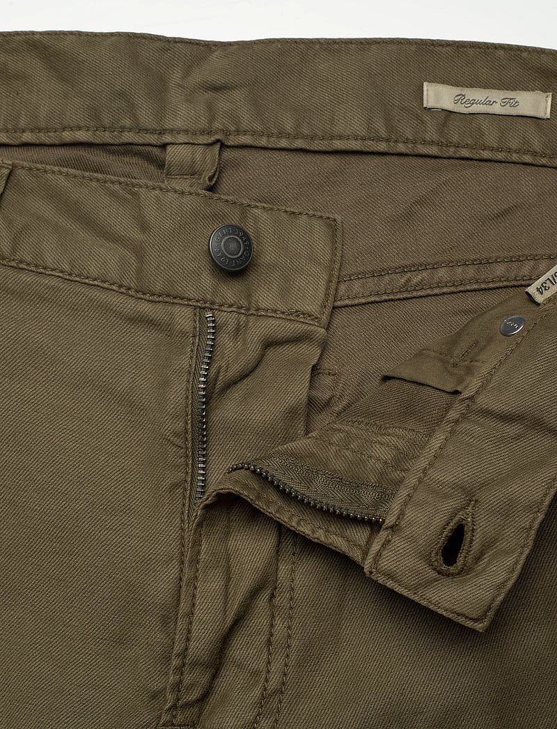 Gant - REG COT/LINEN JEANS - regular jeans - juniper green - 3