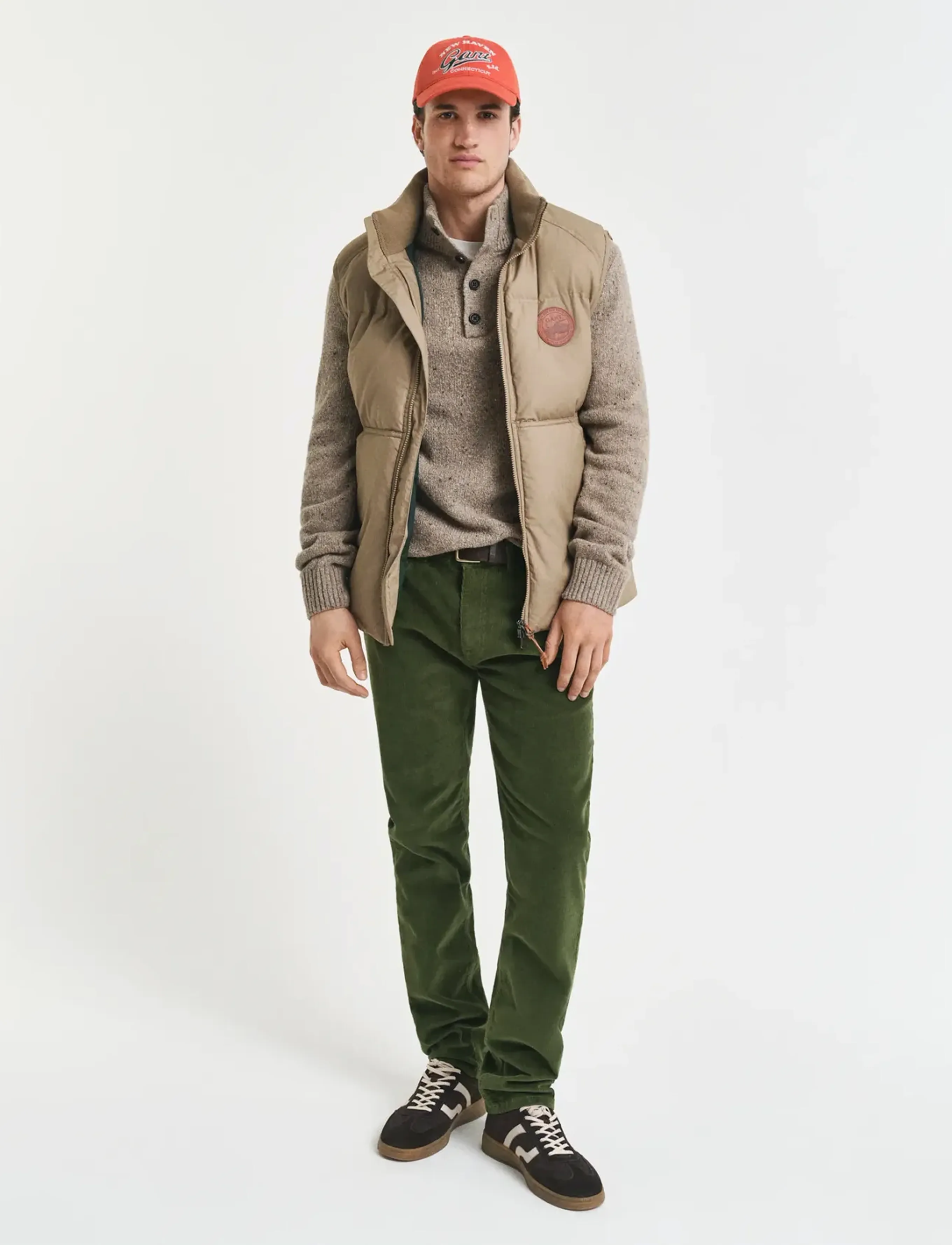 GANT REG CORD JEANS - Jeans - COUNTRY GREEN / green