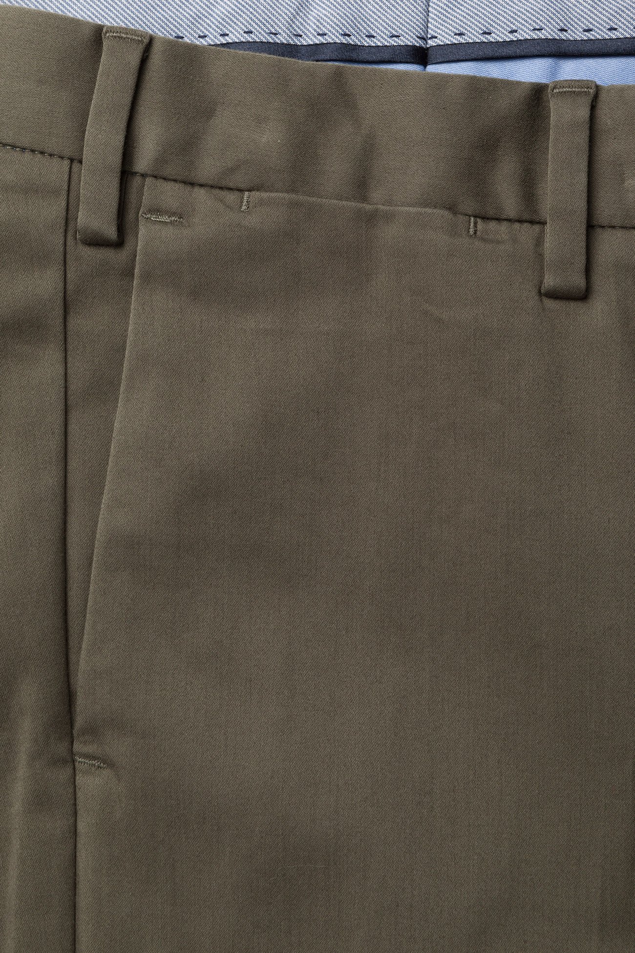 GANT - O1. SLIM TAILORED SATIN SLACKS - kalamata green - 2