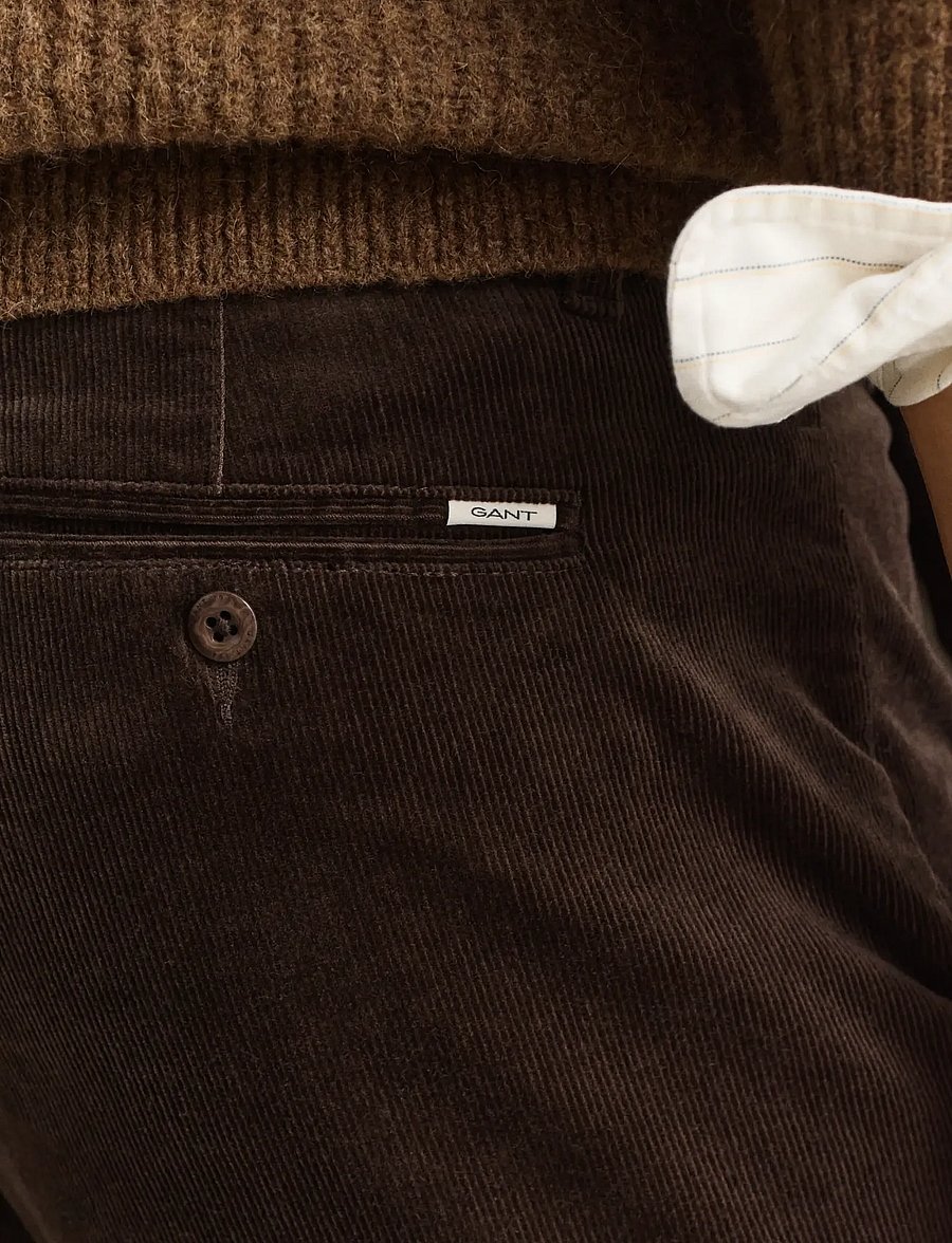 Gant - REGULAR CORD CHINOS - chinos - black brown - 5