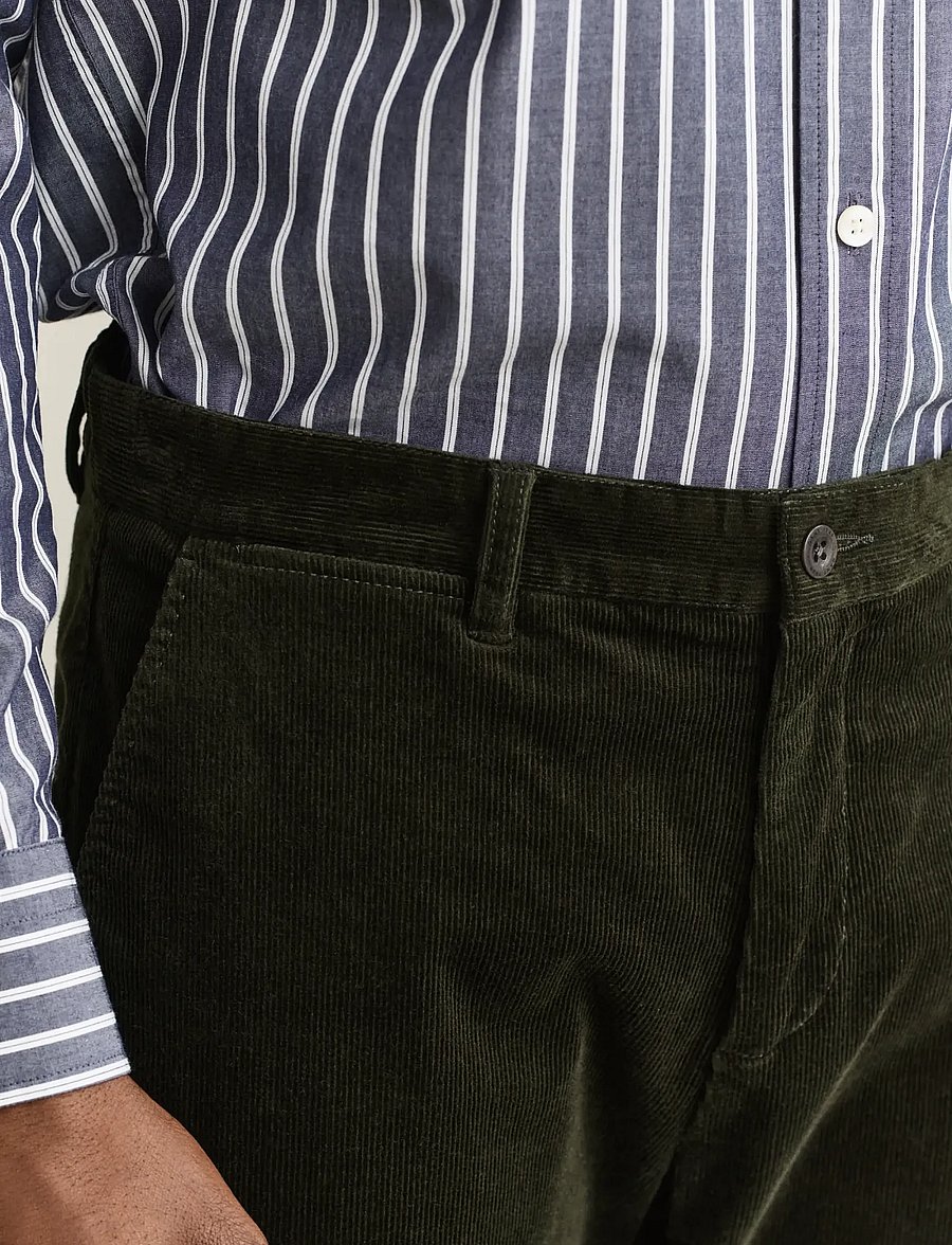Gant - REGULAR CORD CHINOS - chino-püksid - dark moss green - 5