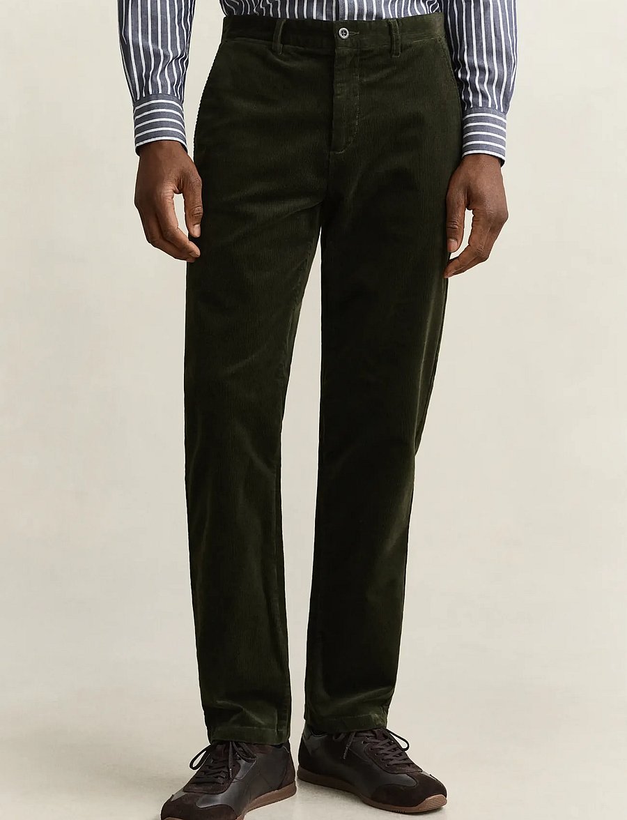 Gant - REGULAR CORD CHINOS - chino-püksid - dark moss green - 0