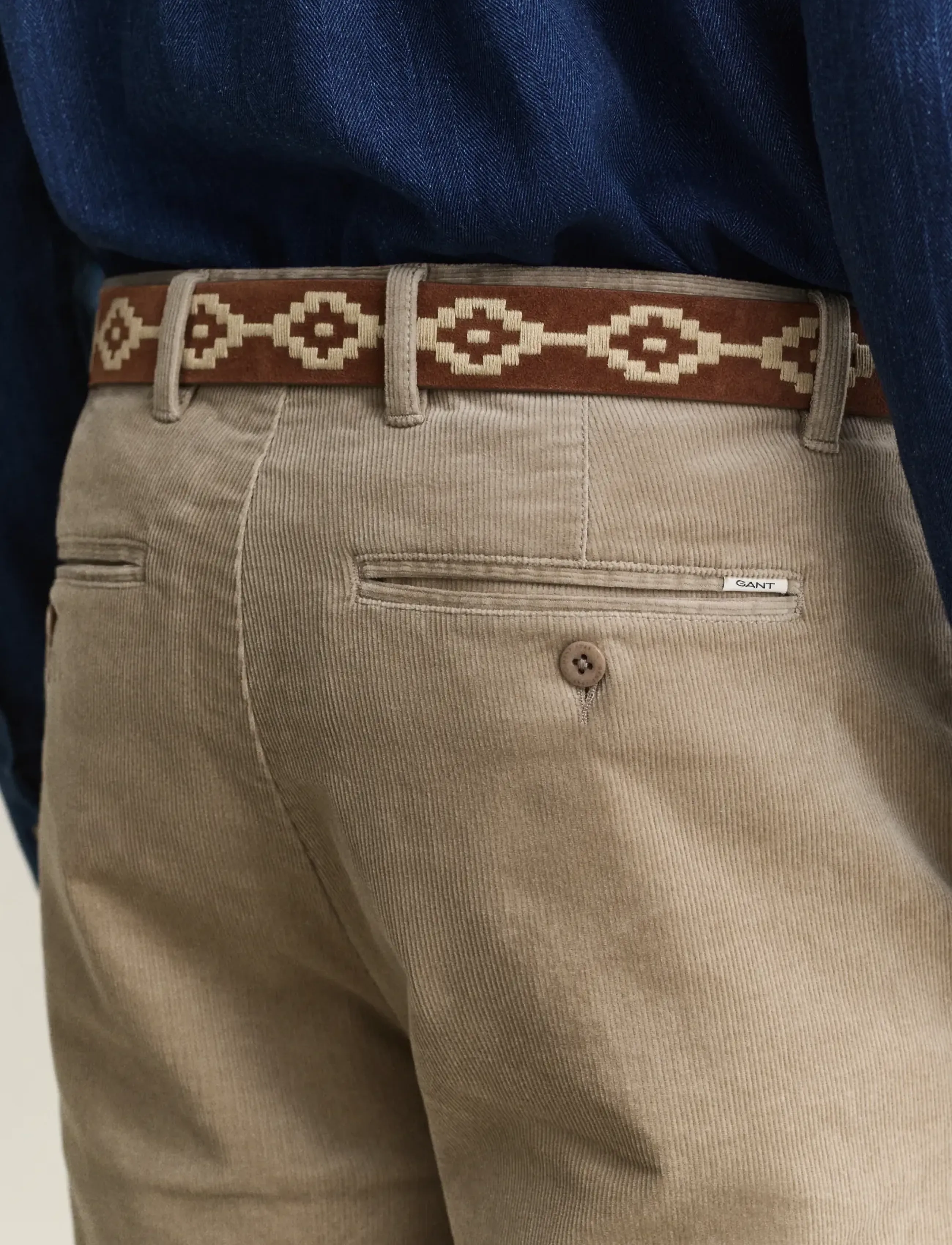 Gant - REGULAR CORD CHINOS - chinos - mist taupe - 4