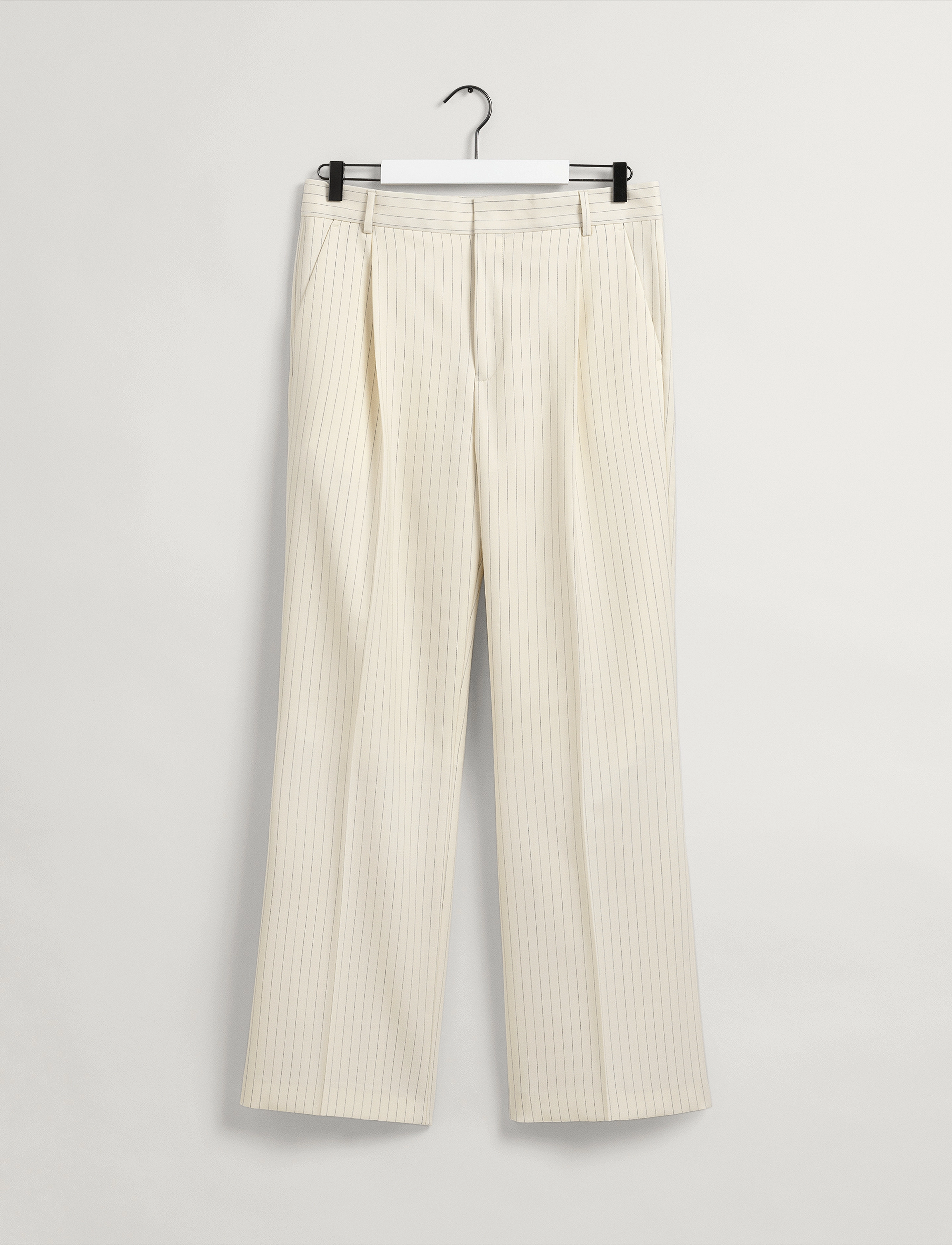 GANT - D1. PINSTRIPE PANTS - caulk white - 5