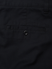 GANT - D1. LOOSE FIT CHINOS - chinot - black - 4