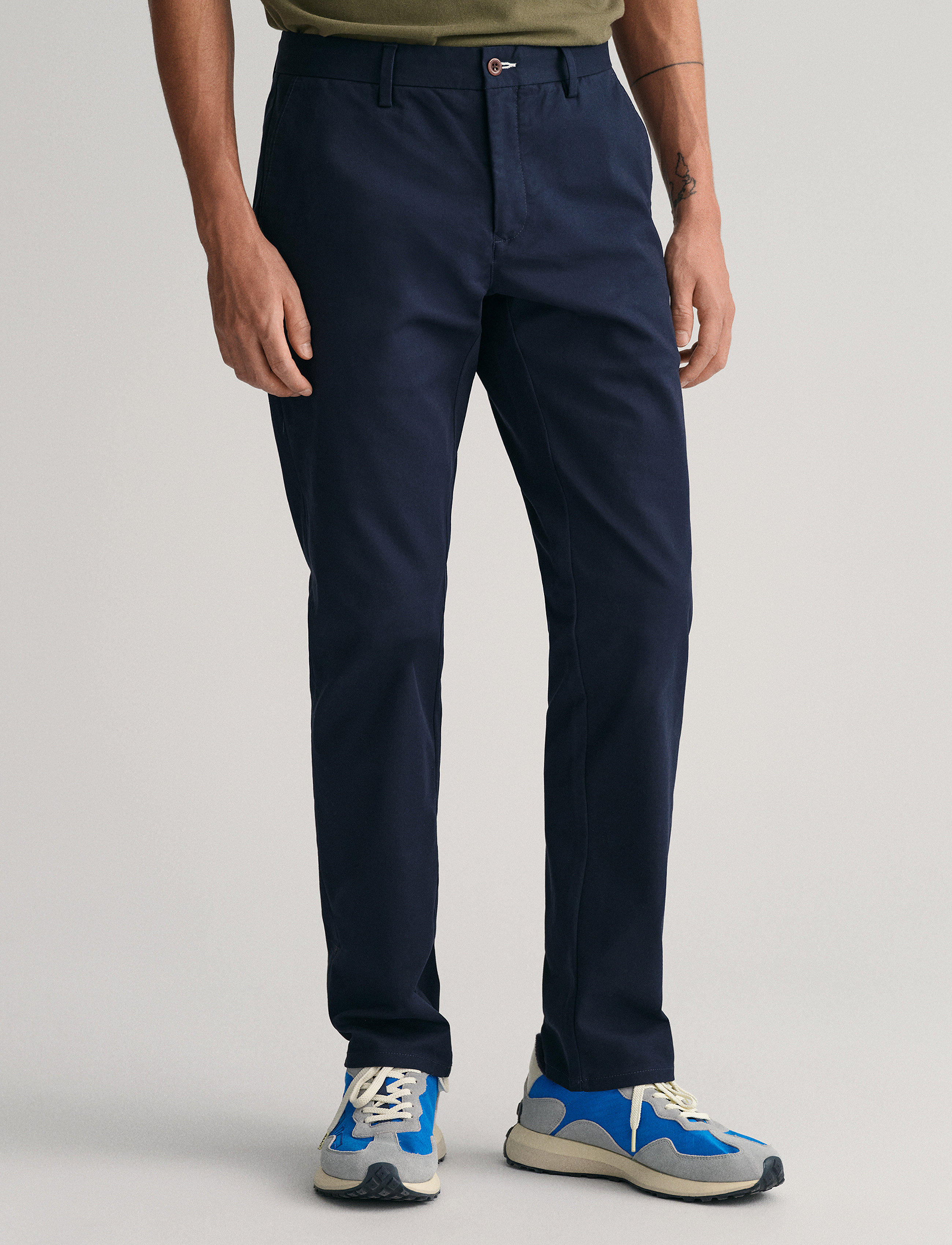 GANT SLIM CHINOS - Hosen - MARINE / navy