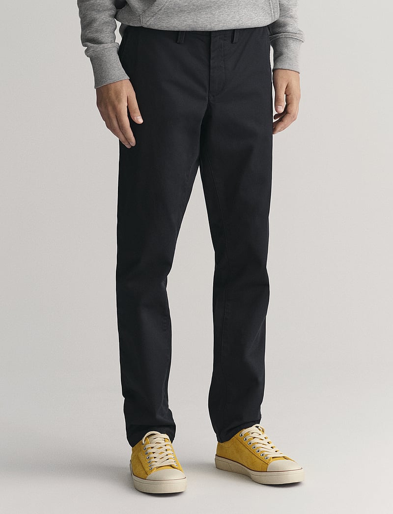 GANT - SLIM TWILL CHINOS - chino püksid - black - 0
