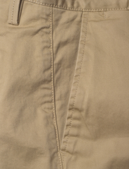 GANT - REGULAR TWILL CHINOS - „chino“ stiliaus kelnės - dark khaki - 6