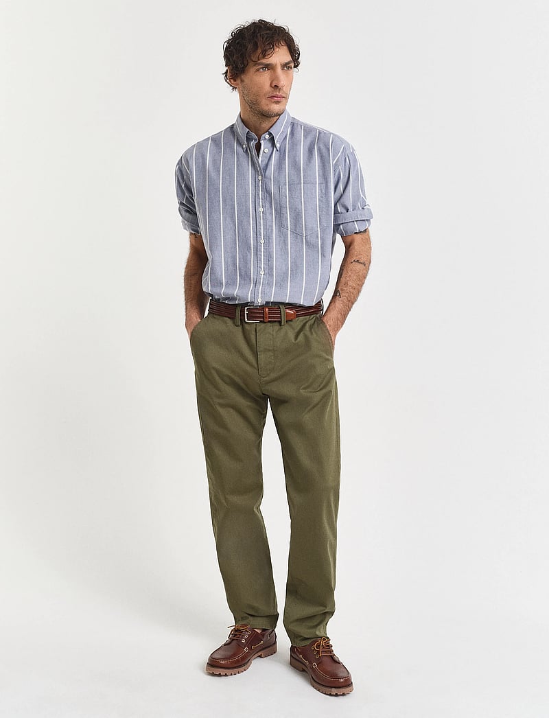 Gant - REGULAR TWILL CHINOS - chino püksid - moss green - 0