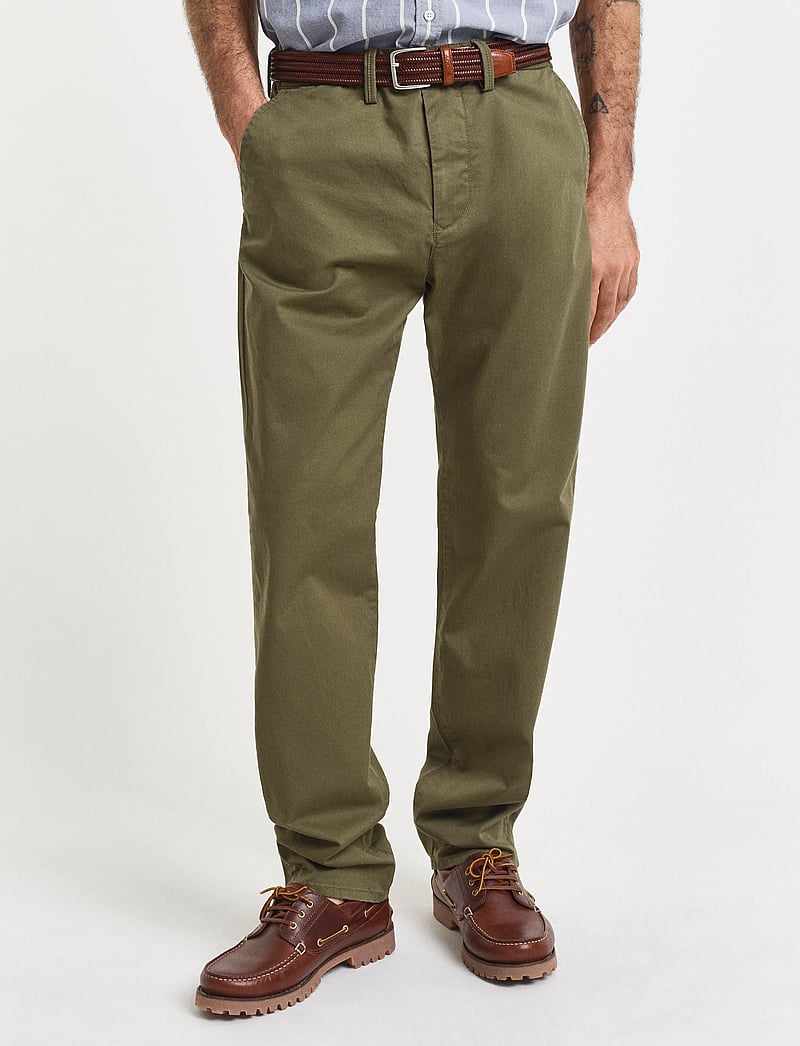 Gant - REGULAR TWILL CHINOS - chino püksid - moss green - 4