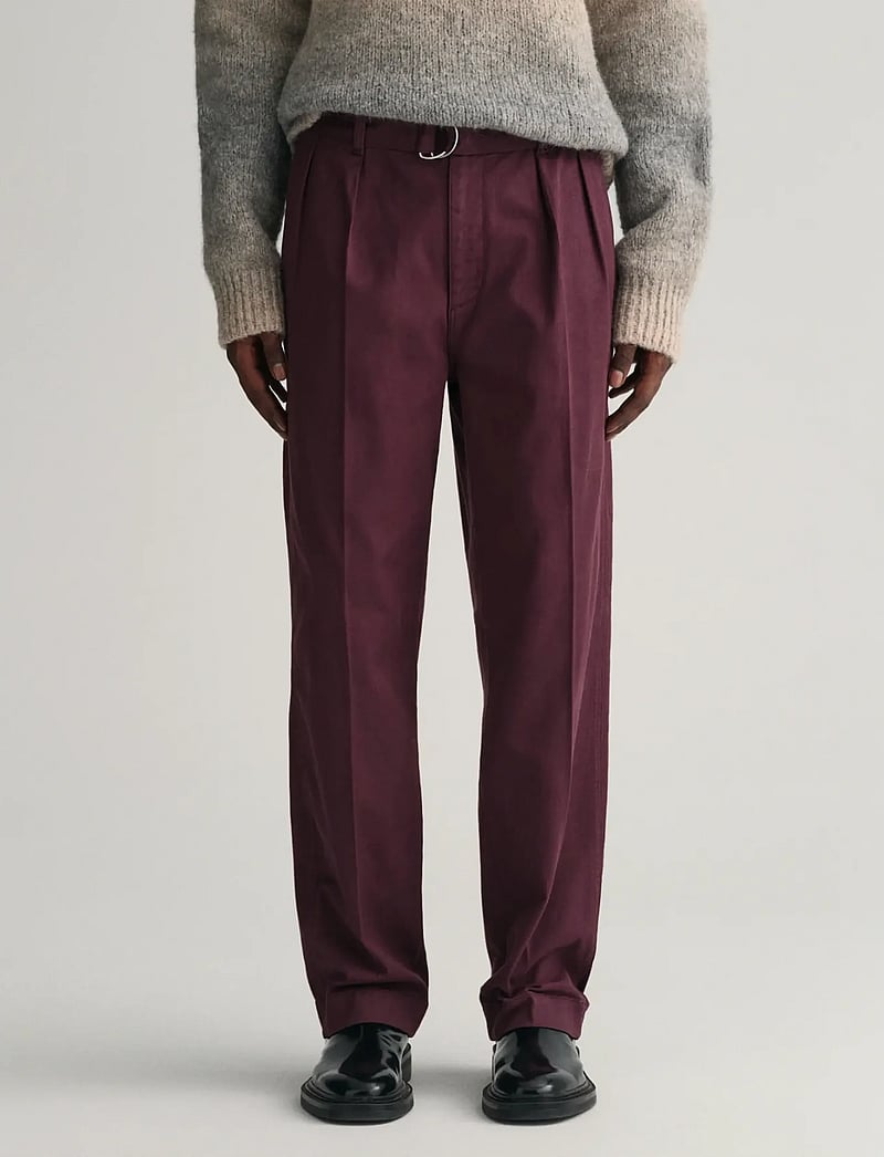 GANT - BELTED PLEAT CHINOS - chinos - dark mahogany - 0