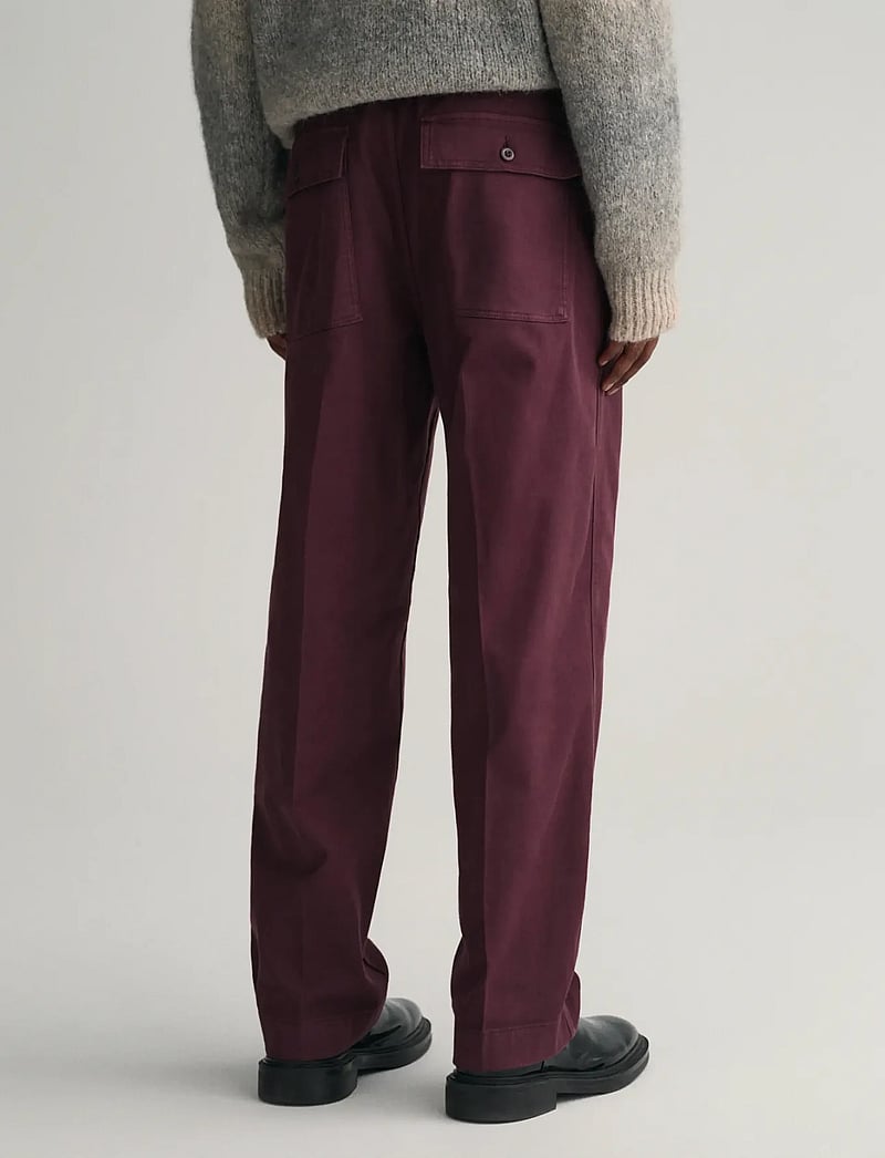 GANT - BELTED PLEAT CHINOS - chinos - dark mahogany - 3