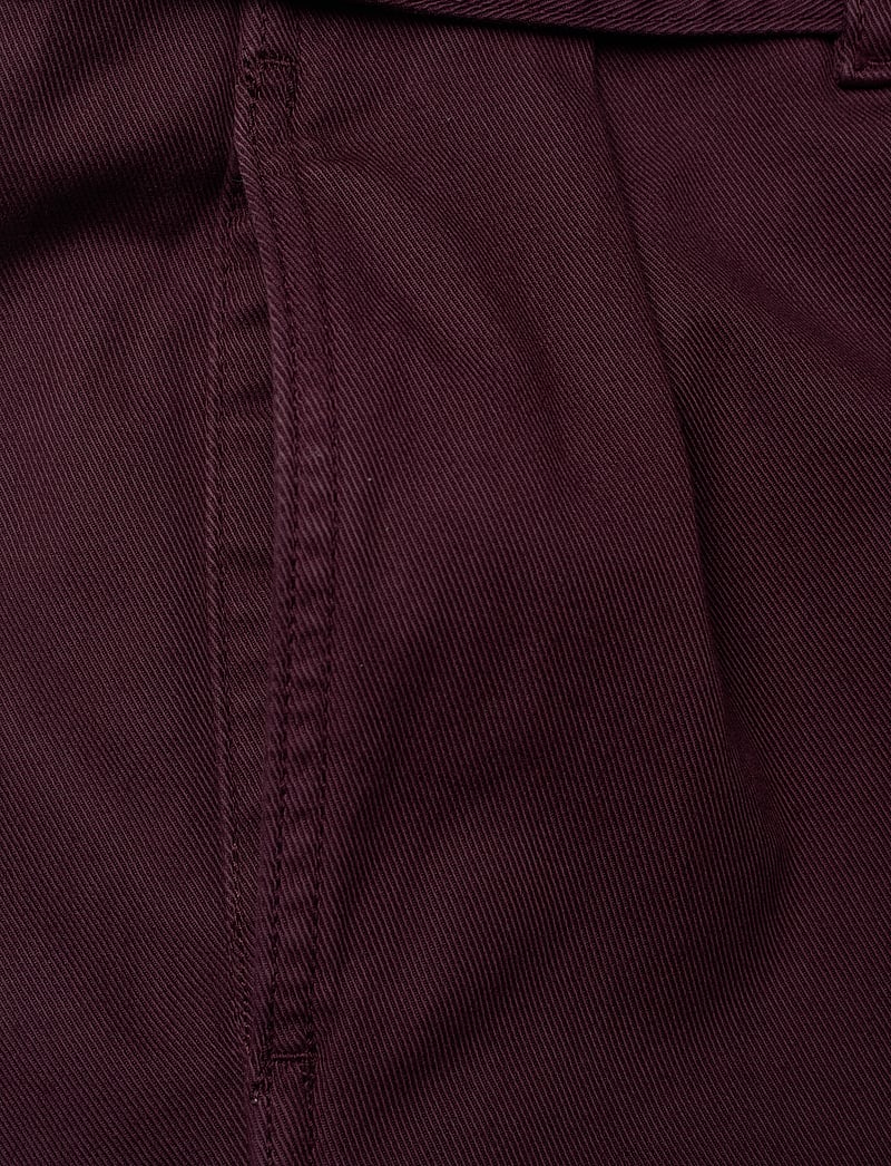 GANT - BELTED PLEAT CHINOS - chinos - dark mahogany - 2