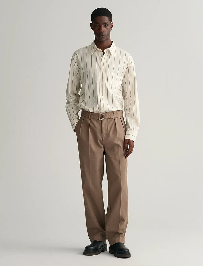 Gant - BELTED PLEAT CHINOS - chino stila bikses - desert brown - 5