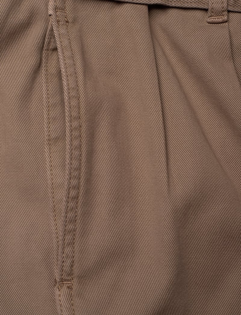 GANT - BELTED PLEAT CHINOS - chinos - desert brown - 2