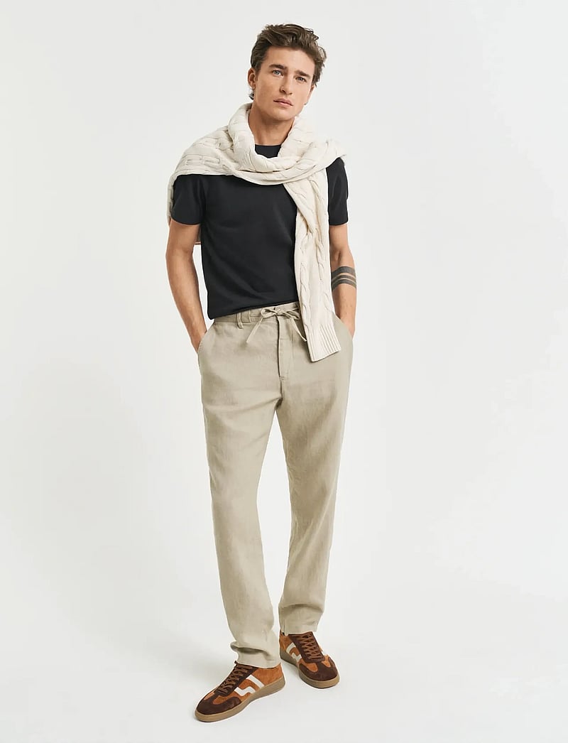 GANT - RELAXED LINEN DS PANTS - linnen broeken - dry sand - 4