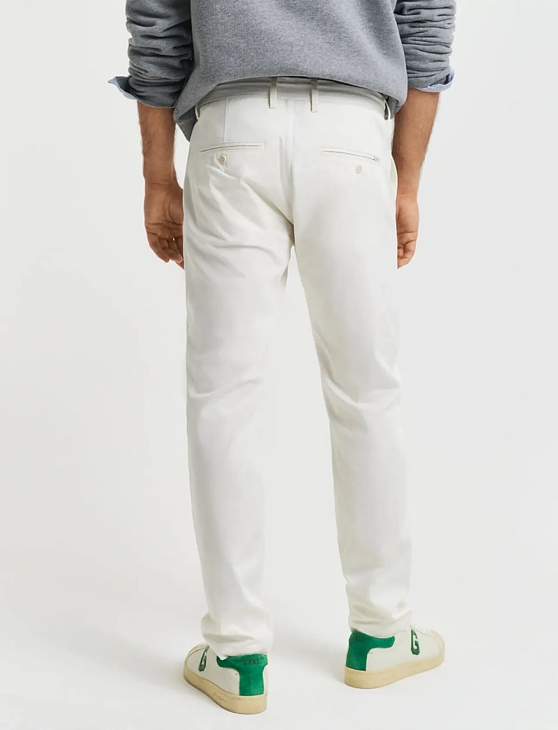GANT - SLIM SPORTS CHINOS - chinos - cream - 3