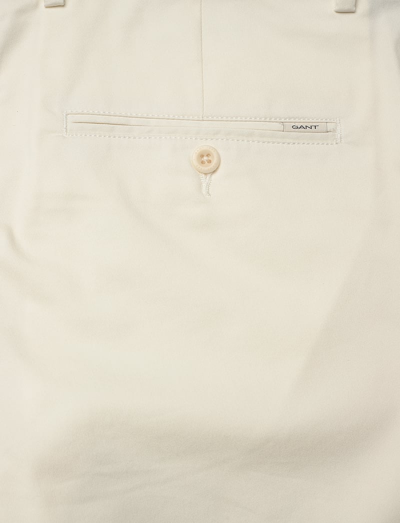 GANT - SLIM SPORTS CHINOS - chino püksid - cream - 4