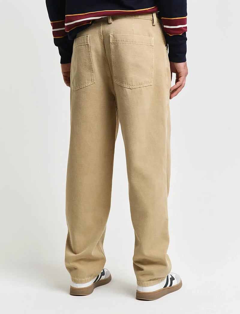 GANT - RELAXED CANVAS PANTS - casual byxor - oak beige - 2