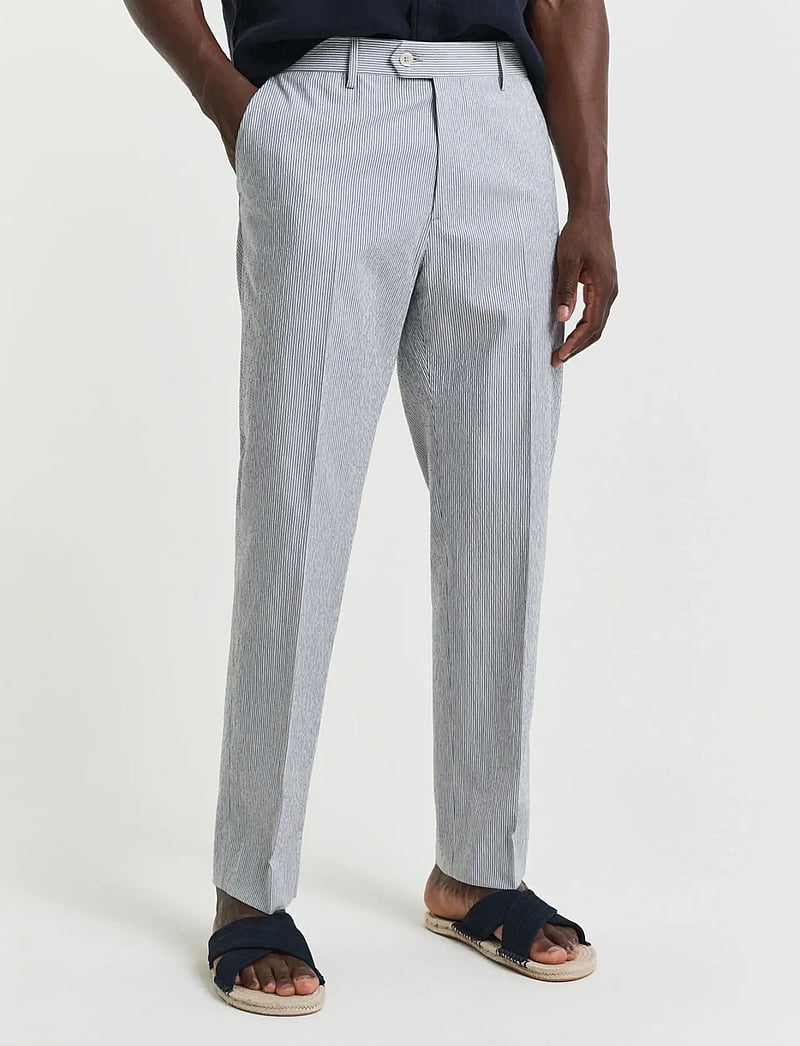 GANT - SLIM TAPERED SEERSUCKER SUIT PANTS - anzugshosen - rich blue - 3